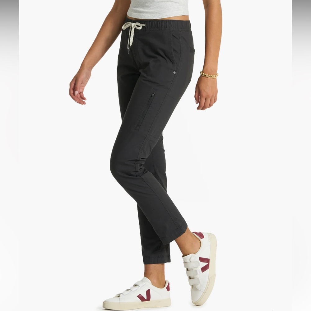 NWT Vuori Ripstop pants size small